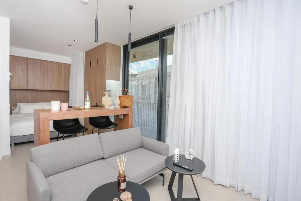 Luxury Flat 212 * Tel Aviv
