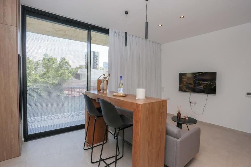 Luxury Flat 212 Căn hộ *